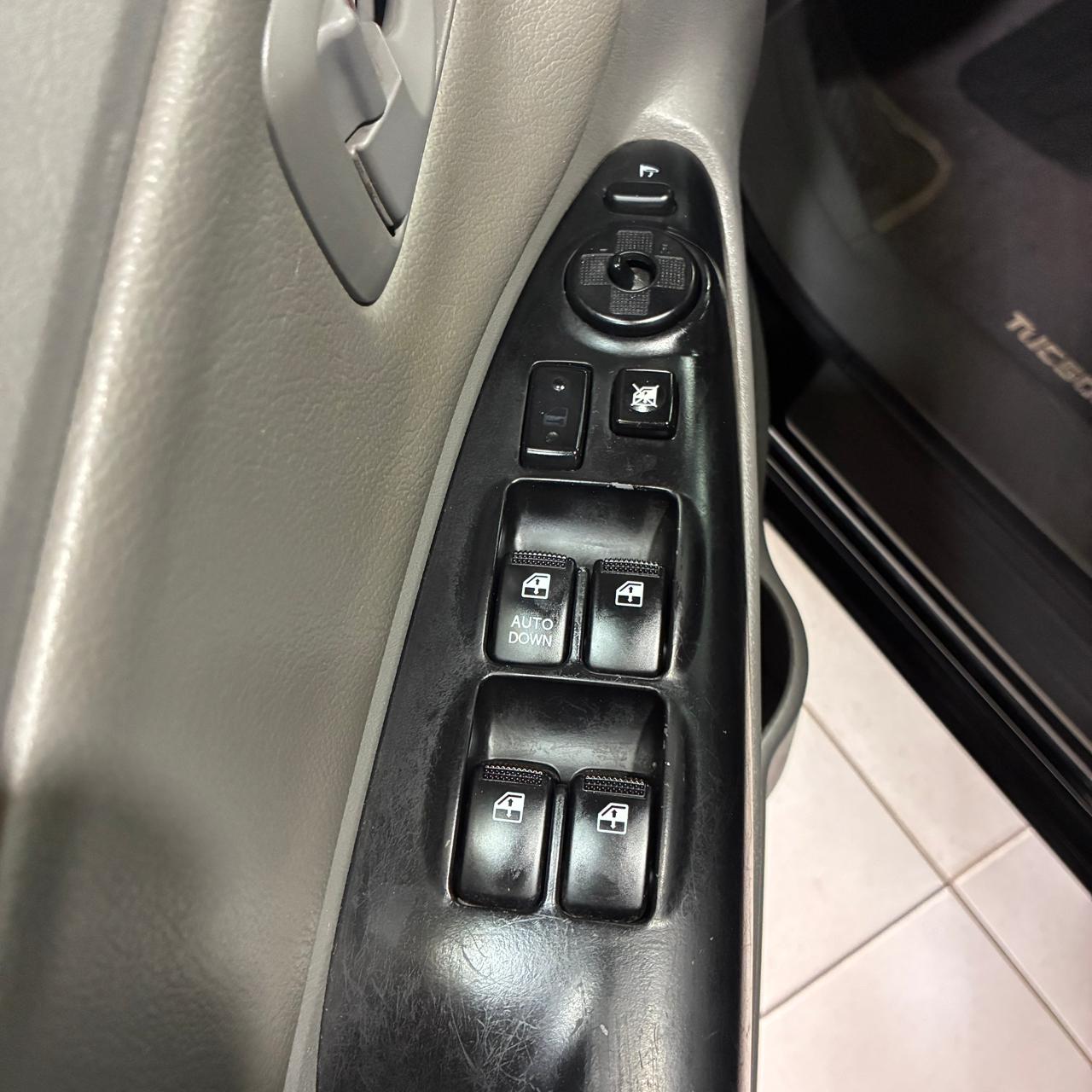 hyúndai tucson 2.0 16v - Foto 9