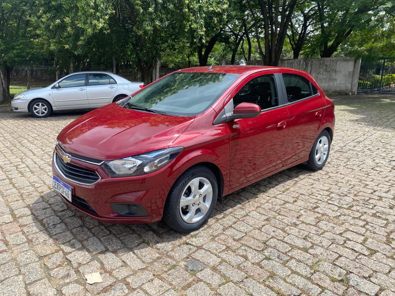 Chevrolet onix lt automatico