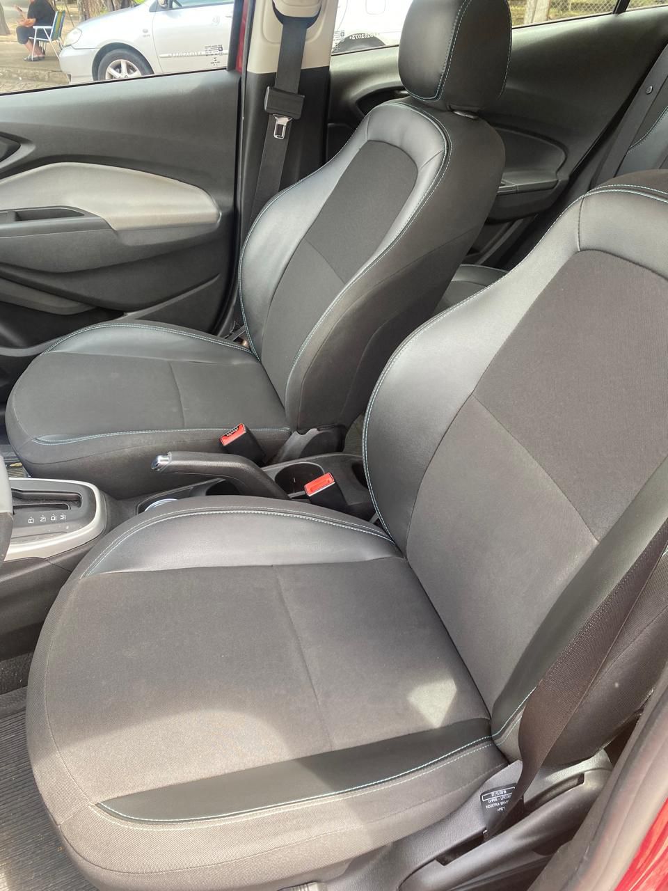 Chevrolet onix lt automatico - Foto 9